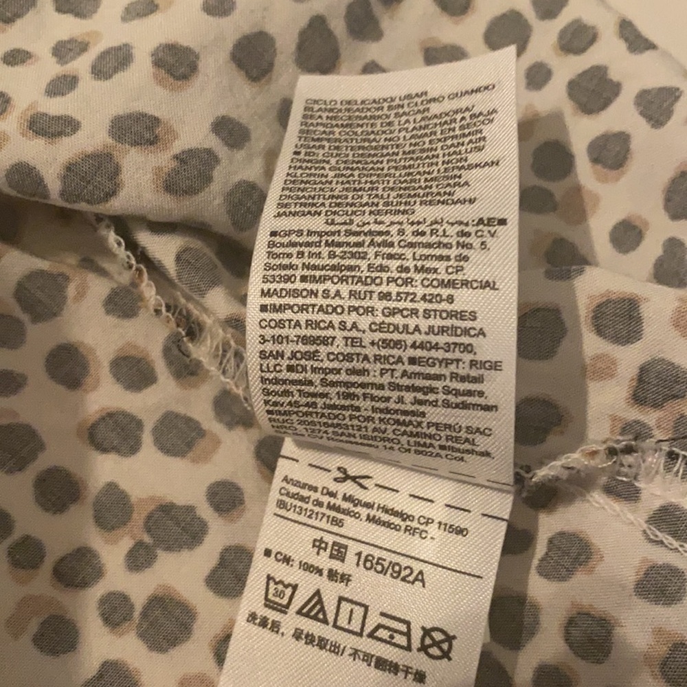 Medium leopard 🐆 top! - Picture 8 of 9